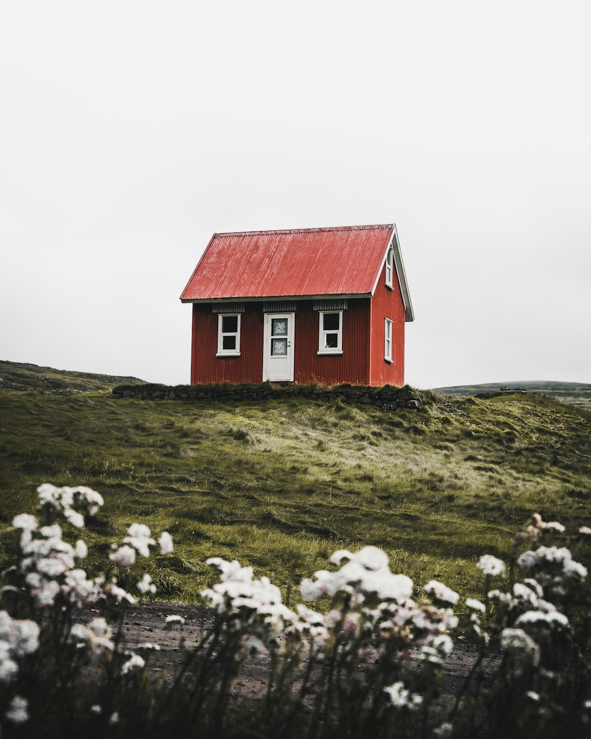 Minimalist Cabin